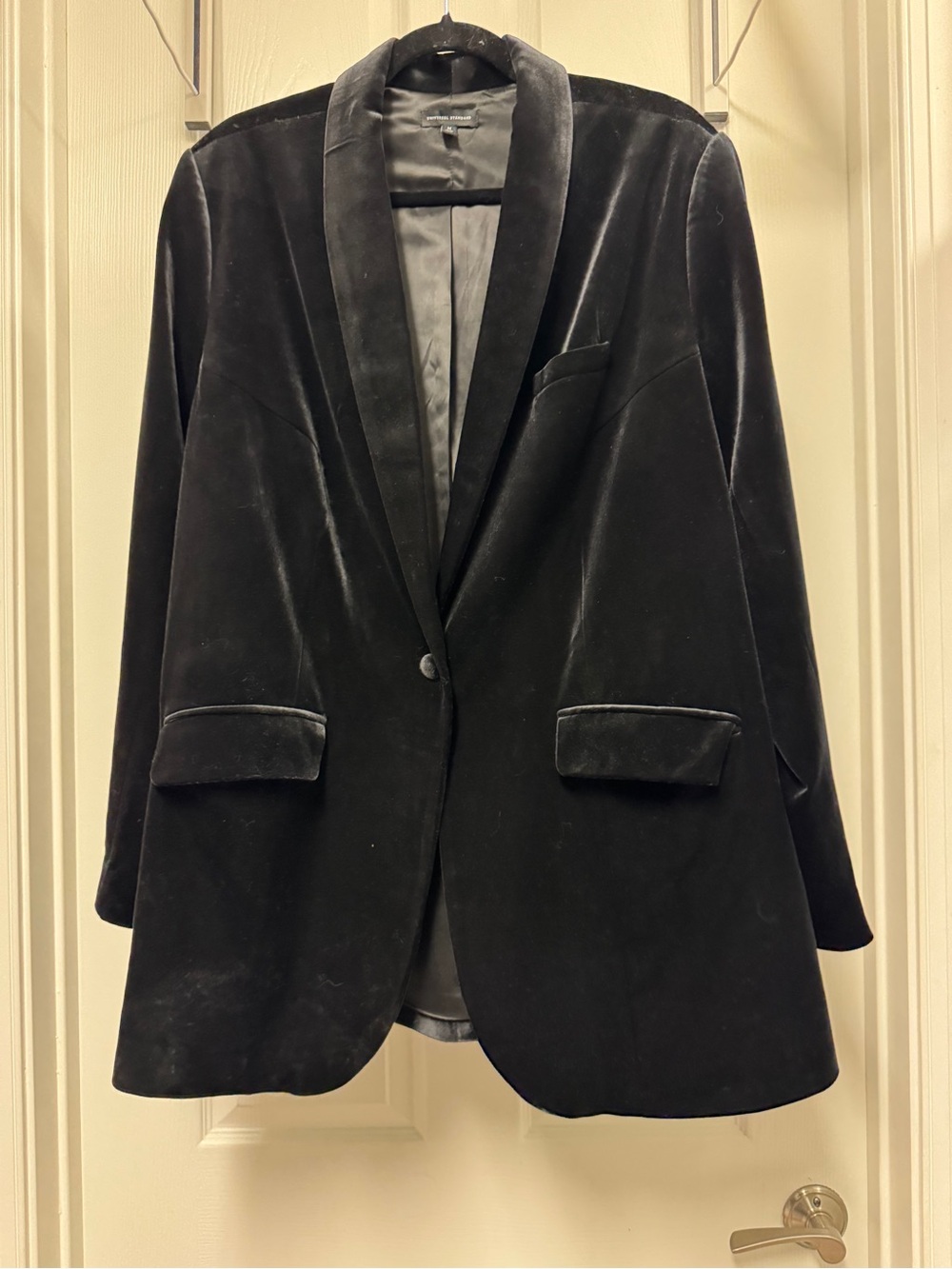 Universal Standard Black Velvet Single-Button Blazer